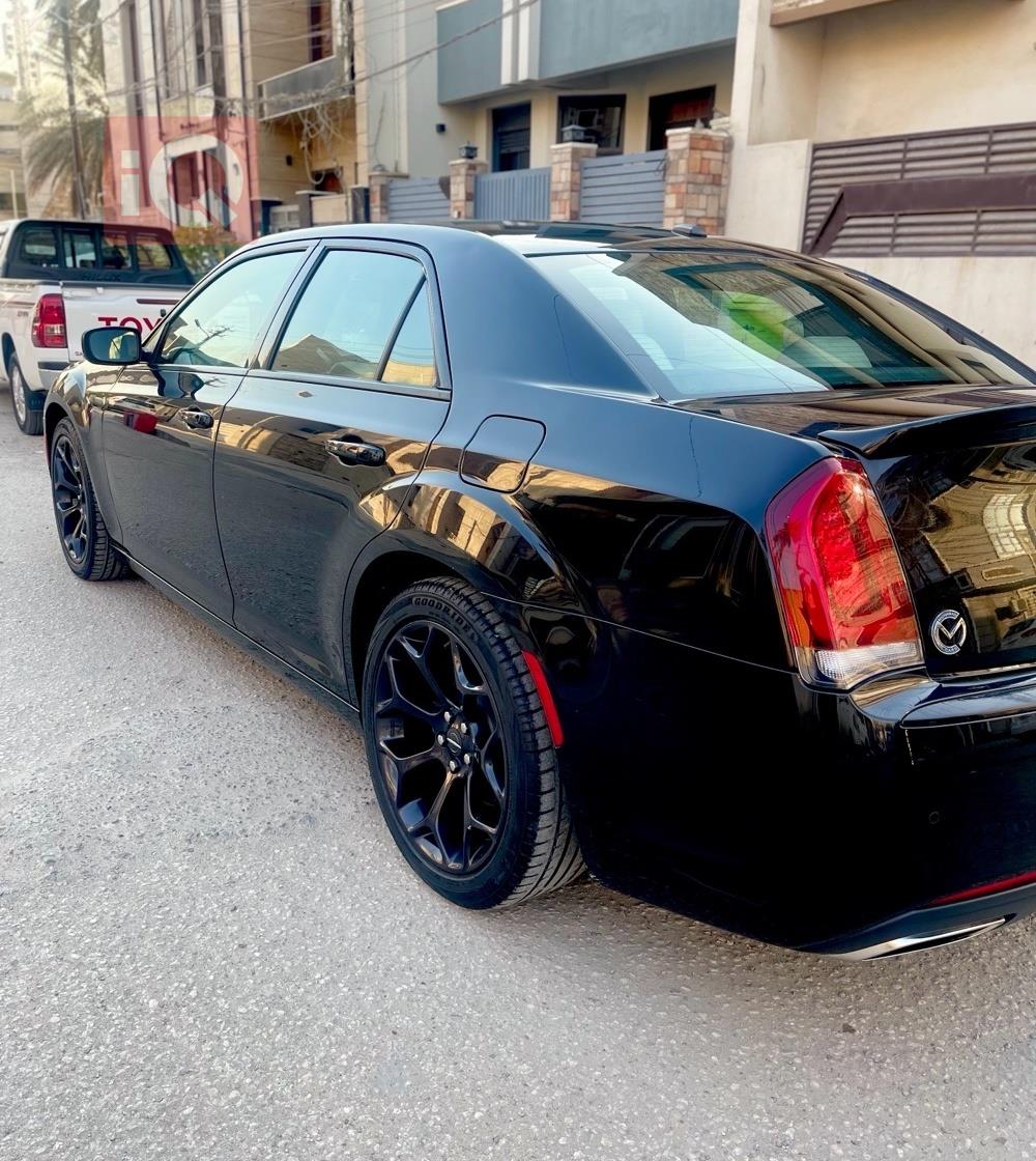 کرایسلەر 300